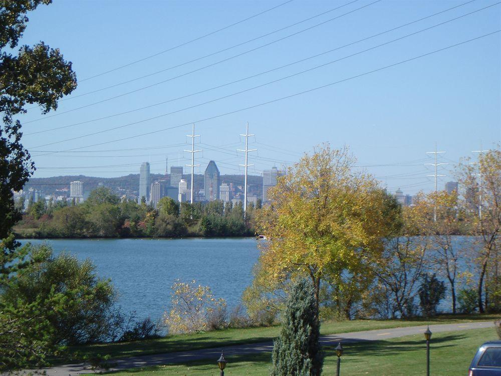 Motel Du Fleuve Brossard Esterno foto